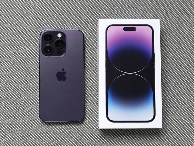 iPhone 14